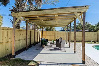 656 59th Street S, Saint Petersburg, FL 33707 - Photo 29