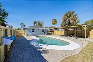 656 59th St S, Saint Petersburg, FL 33702 - Photo 29