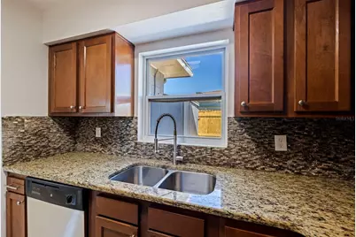 656 59th Street S, Saint Petersburg, FL 33707 - Photo 17