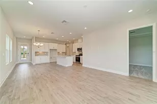 35517 Stableton Ln, Zephyrhills, FL 33541 - Photo 21