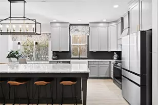 15501 Martinmeadow Dr, Lithia, FL 33547 - Photo 9