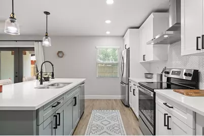 1803 E Knollwood Street, Tampa, FL 33610 - Photo 3