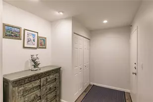 1200 E Peppertree Ln, Sarasota, FL 34242 - Photo 7