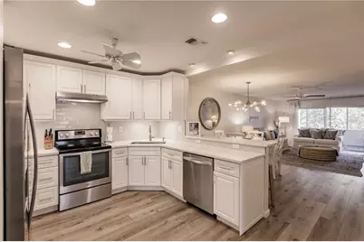 1200 E Peppertree Lane #303, Sarasota, FL 34242 - Photo 5