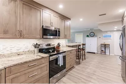 1200 E Peppertree Lane #602, Sarasota, FL 34242 - Photo 5