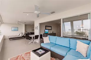 1255 E Peppertree Dr, Sarasota, FL 34242 - Photo 29