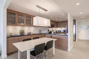 1255 E Peppertree Dr, Sarasota, FL 34242 - Photo 7