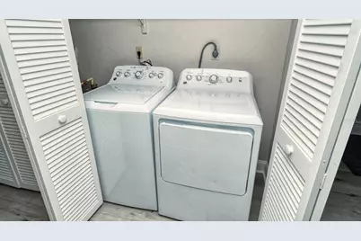 1255 E Peppertree Drive #305, Sarasota, FL 34242 - Photo 13