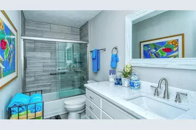 1255 E Peppertree Drive #305, Sarasota, FL 34242 - Photo 5