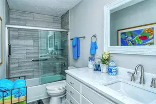 1255 E Peppertree Dr, Sarasota, FL 34242 - Photo 5