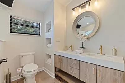 1610 14th Street N, Saint Petersburg, FL 33704 - Photo 21