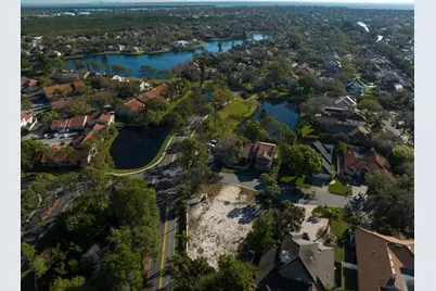 4690 Laurel Oak Lane NE, Saint Petersburg, FL 33703 - Photo 9