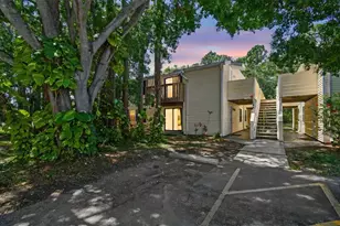 134 Sycamore Ln, Oldsmar, FL 34677 - Photo 1