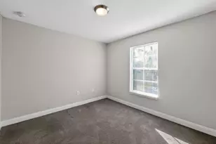 2462 Tahoe Dr, Lakeland, FL 33805 - Photo 9