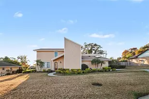 5033 Fairfax W, Lakeland, FL 33813 - Photo 1