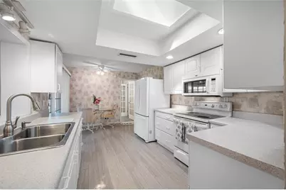 14280 86th Terrace, Seminole, FL 33776 - Photo 15