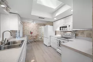 14280 86th Terrace, Seminole, FL 33776 - Photo 15