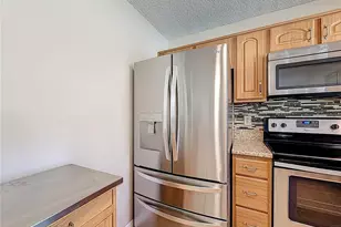 1210 Crossbow Ln, Tarpon Springs, FL 34689 - Photo 9