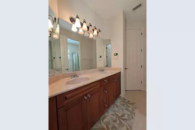 8492 Dunham Station Drive, Tampa, FL 33647 - Photo 35