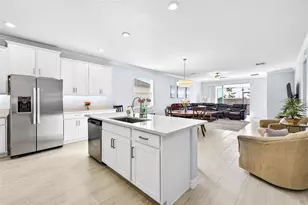 17245 Star Banks St, Wimauma, FL 33598 - Photo 11