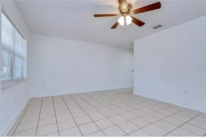 2002 E Willow Dr, Plant City, FL 33566 - Photo 11