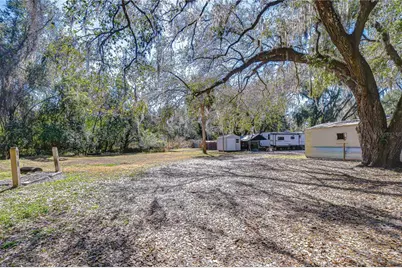 2002 E Willow Dr, Plant City, FL 33566 - Photo 45
