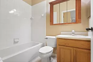 15239 Kestrelrise Dr, Lithia, FL 33547 - Photo 31