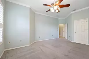 15239 Kestrelrise Dr, Lithia, FL 33547 - Photo 17