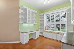 15239 Kestrelrise Dr, Lithia, FL 33547 - Photo 27