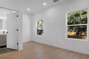 2118 4th St, Saint Petersburg, FL 33705 - Photo 37