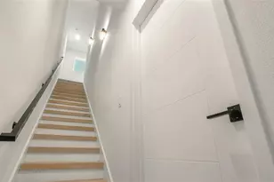 2118 4th St, Saint Petersburg, FL 33705 - Photo 47