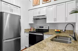 200 4th Ave S, Saint Petersburg, FL 33701 - Photo 7