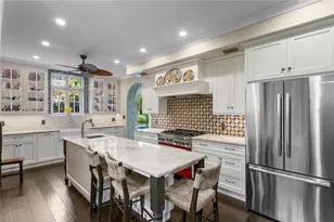 7211 3rd Ave S, Saint Petersburg, FL 33707 - Photo 11