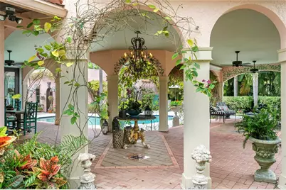 7211 3rd Avenue S, Saint Petersburg, FL 33707 - Photo 43