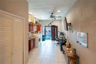 2300 37th Ave N, Saint Petersburg, FL 33713 - Photo 33