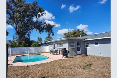 5700 30th Avenue N, Saint Petersburg, FL 33710 - Photo 9