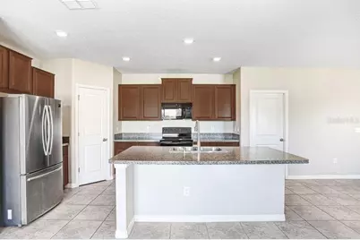 6307 Trent Creek Drive, Ruskin, FL 33573 - Photo 11