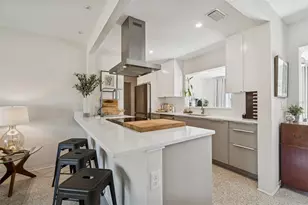 2000 Serpentine Cir S, Saint Petersburg, FL 33712 - Photo 21