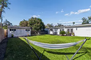 2000 Serpentine Cir S, Saint Petersburg, FL 33712 - Photo 65