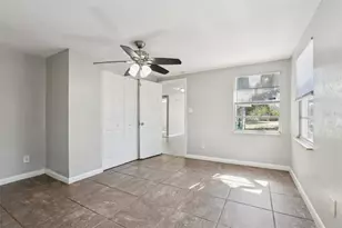2010 E Yukon St, Tampa, FL 33604 - Photo 17