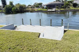 2122 SE 6th Ave SE, Cape Coral, FL 33990 - Photo 7