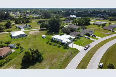 4239 E Gator Circle, Cape Coral, FL 33909 - Photo 7