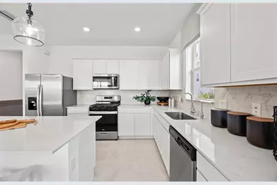 16331 Lily Elaine Way, Bradenton, FL 34212 - Photo 5