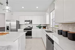 16331 Lily Elaine Way, Bradenton, FL 34212 - Photo 5