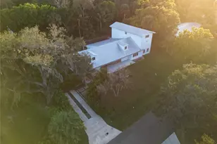 2559 Rainbow Dr, Fort Pierce, FL 34981 - Photo 43