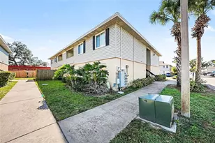 550 Golden Raintree Pl, Brandon, FL 33510 - Photo 3