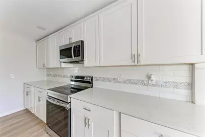 702 20th Avenue W, Bradenton, FL 34205 - Photo 7
