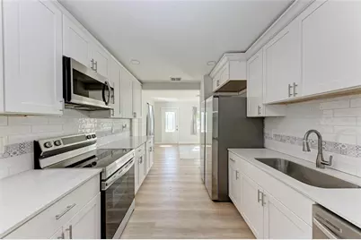 702 20th Avenue W, Bradenton, FL 34205 - Photo 9