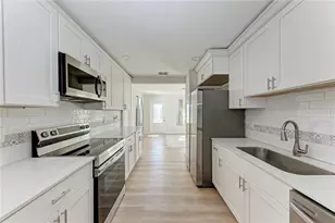 702 20th Ave W, Bradenton, FL 34205 - Photo 9