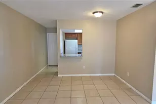 9515 Fieldview Cir, Thonotosassa, FL 33592 - Photo 9